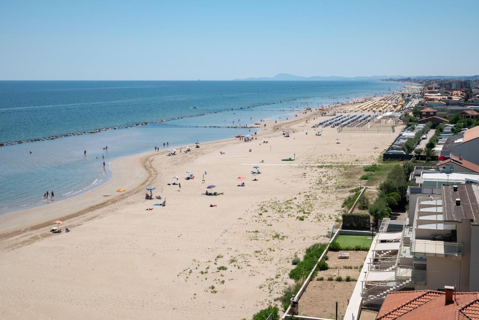 Hotel Playa Suite Fano Exterior foto